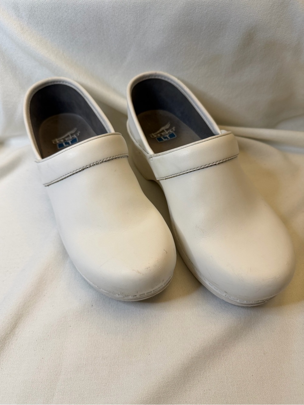 Dansko LT Pro White Box Leather Nursing Clogs Women’s Size 39 US 8.5-9 GUC